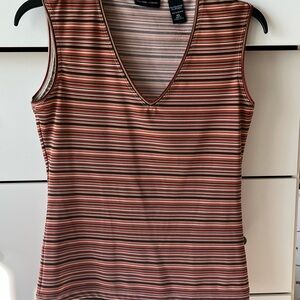 New York & Company Multicolor Striped V-Neck Tank Top